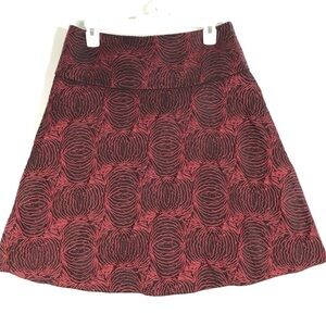 Ann Taylor Textured Red Black Circle Skirt size 4